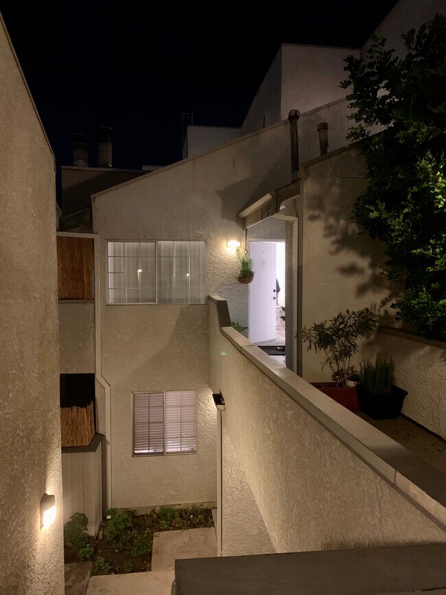 Foto del edificio - 20155 Keswick St
