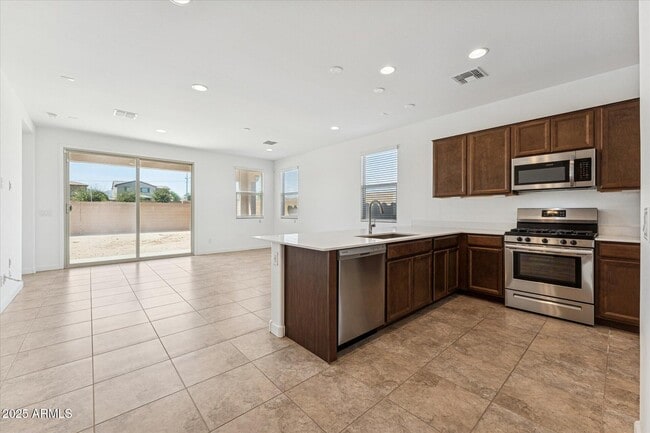 Foto del edificio - 8344 N 170th Ln