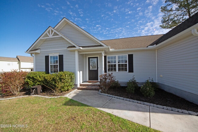 Building Photo - 116 Louie Ln