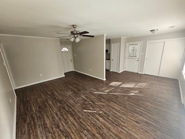 Foto del edificio - 10811 Chateau Dr