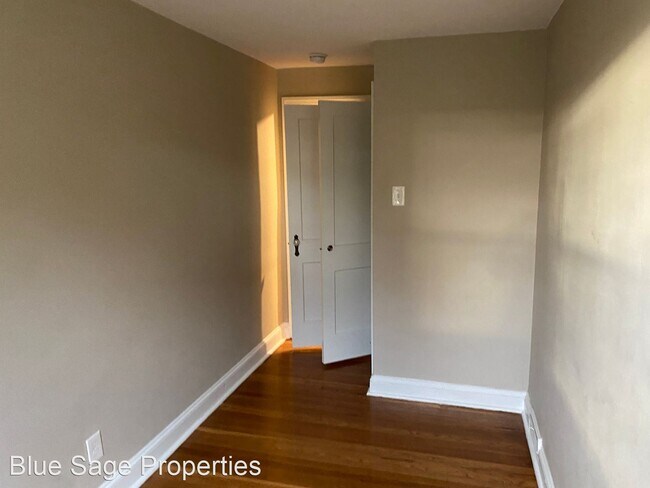 Building Photo - 3 br, 1 bath House - 528 Chester Ave