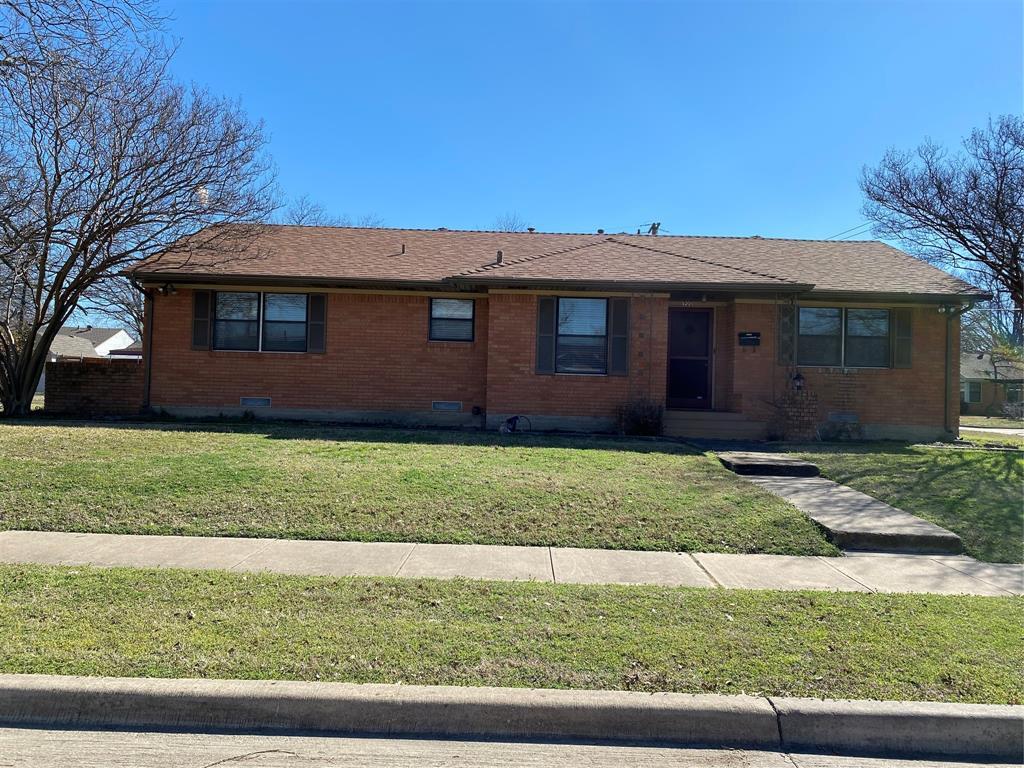 Primary Photo - 900 Haggard St