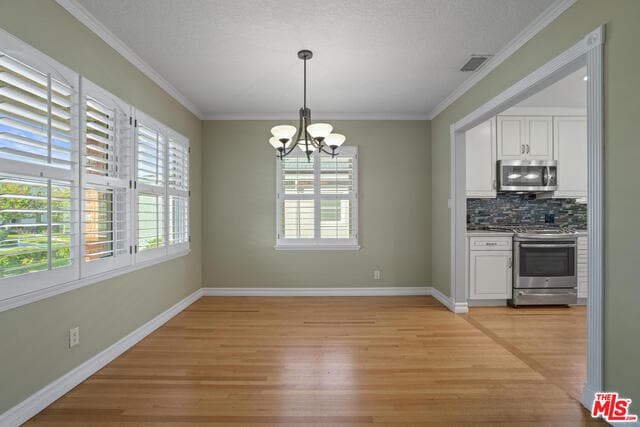 Building Photo - 7432 Westlawn Ave