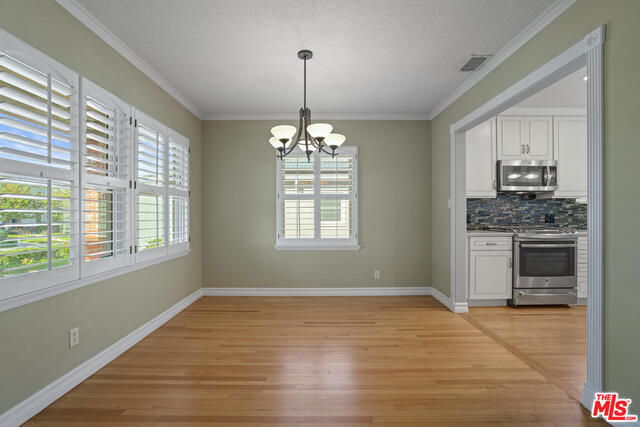 Foto del edificio - 7432 Westlawn Ave