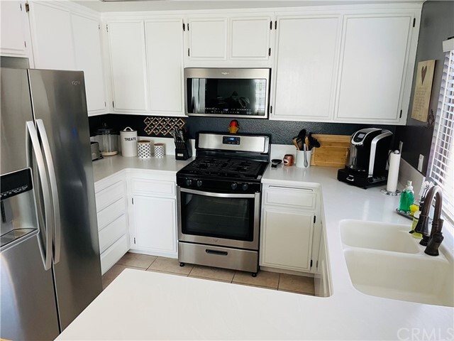 Primary Photo - 7881 Woodlake Dr