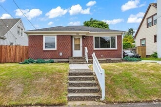 Building Photo - 1406 N Baldwin St