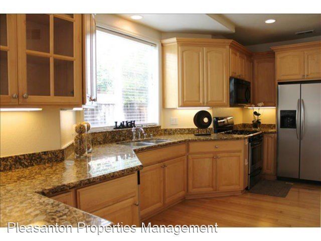 Building Photo - 3 br, 2.5 bath House - 632 W. Sunnyoaks Ave.