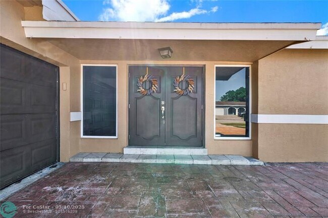 Foto del edificio - 9650 NW 24th St