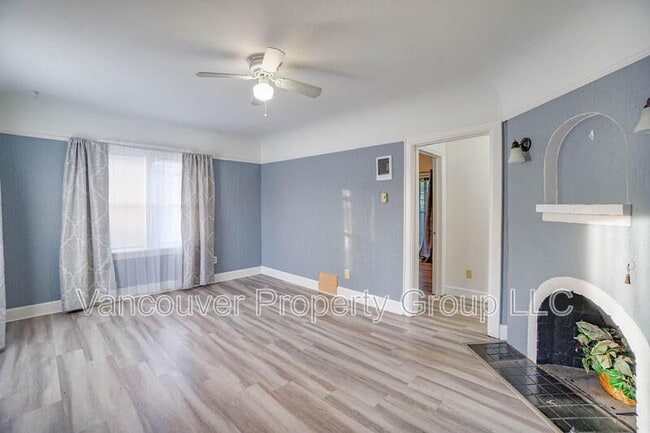 Foto del edificio - 1714 E 33rd St