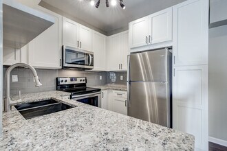 Building Photo - Oak Trail at Cherry Creek South