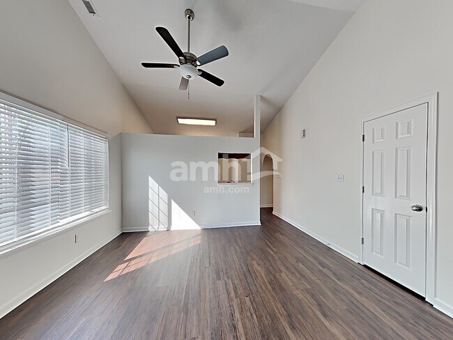 Foto del edificio - 13232 Golden Ash Ct