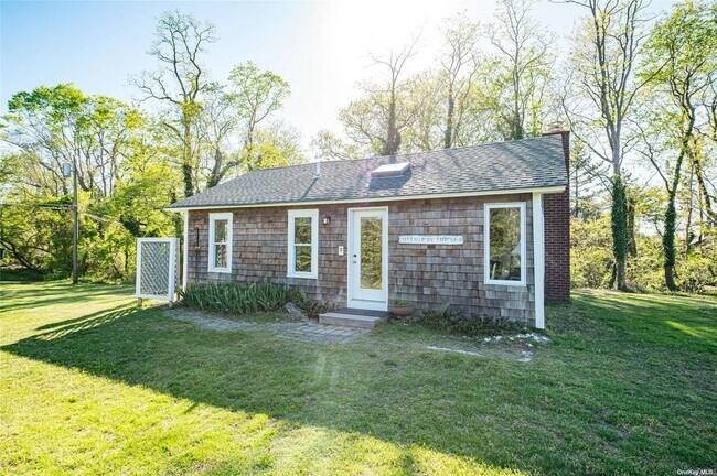 Building Photo - 5 Sea Shell Ln