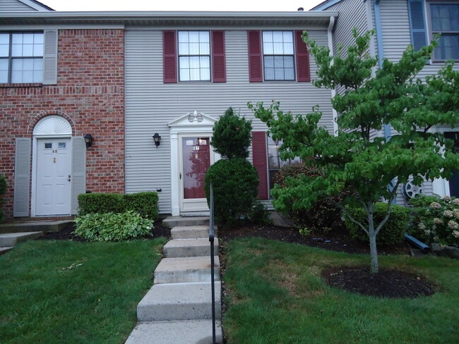 Building Photo - 47 Daniel Dr