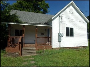 Building Photo - 603 First Street