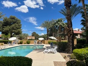 Building Photo - 5118 S Jones Blvd Building Photo - 5118 S Jones Blvd