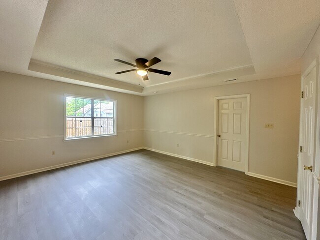 Foto del edificio - 334 Sawgrass Dr
