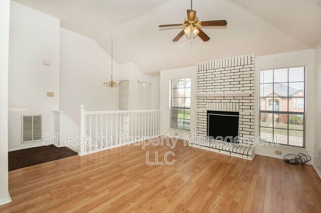 Building Photo - 436 Chestnut Ln