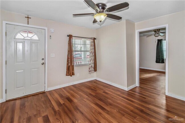 Foto del edificio - 8 Julian St