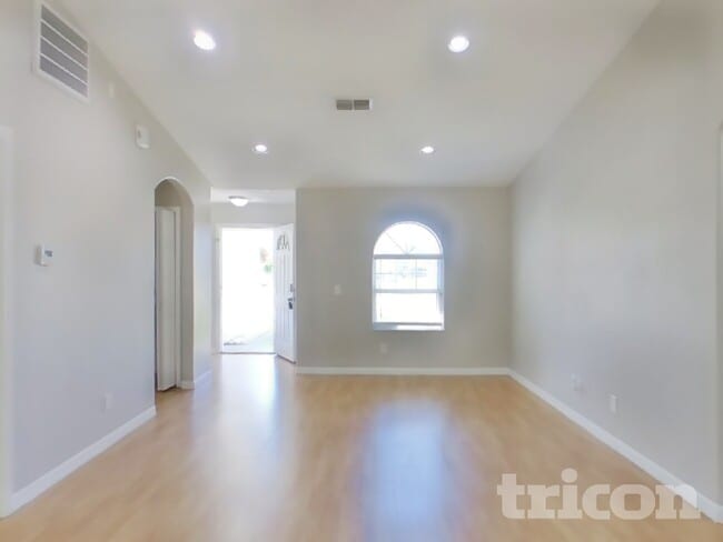 Building Photo - 2305 Cutler Ct