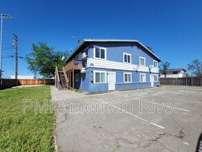 Building Photo - 3729 Balsam St