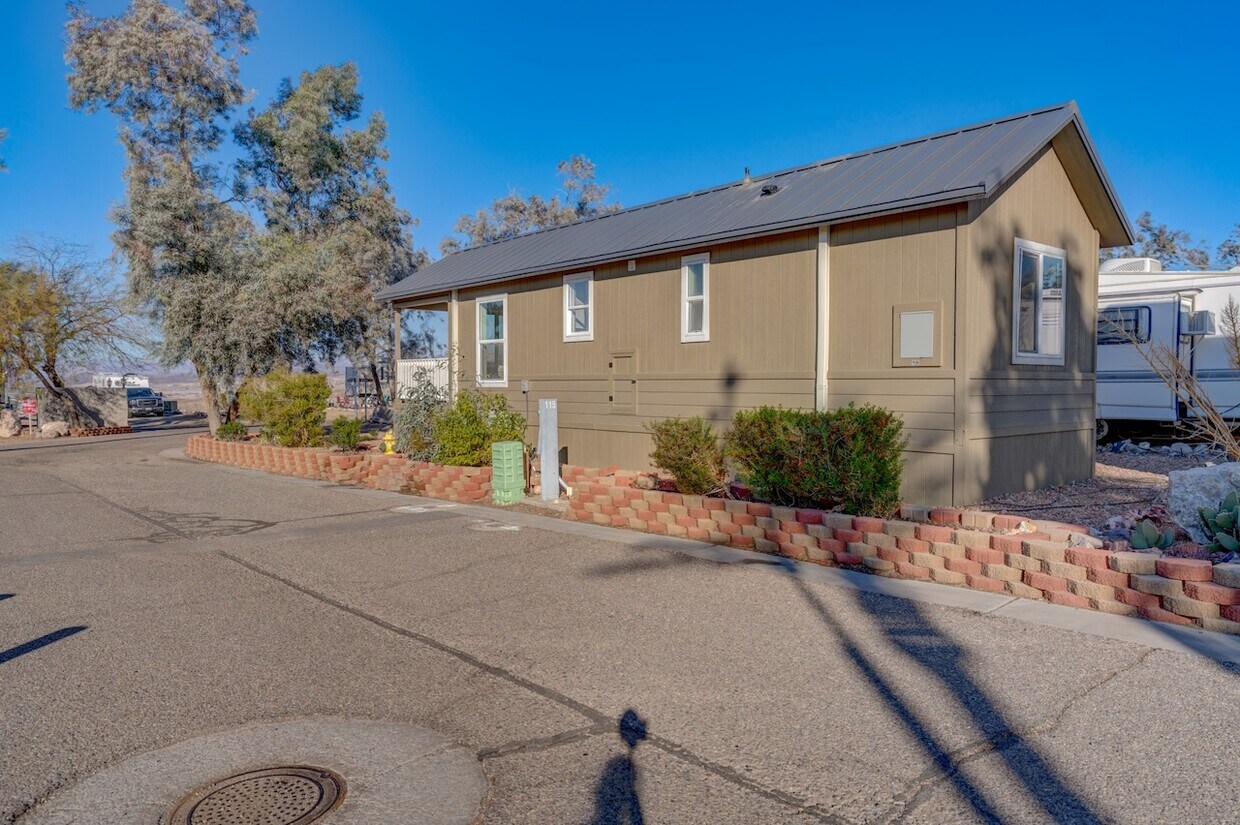 Foto principal - 1600 Silver Creek Rd