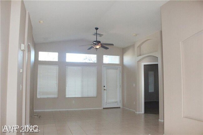 Building Photo - 2 br, 2 bath House - 2530 Stonequist Ave