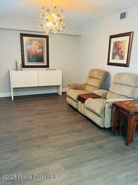 Foto del edificio - 300 S Sykes Creek Pkwy