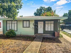 Building Photo - 2016 W Olmos Dr