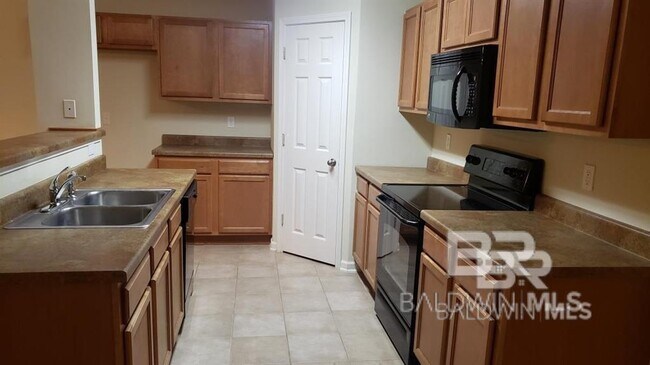 Foto del edificio - 3823 Chesterfield Ln