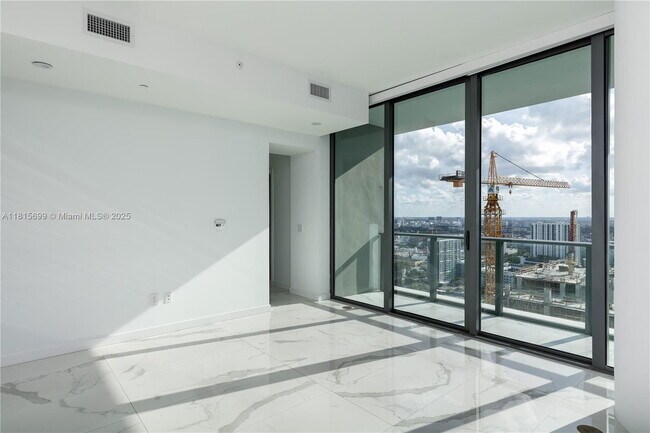 Foto del edificio - 480 NE 31st St