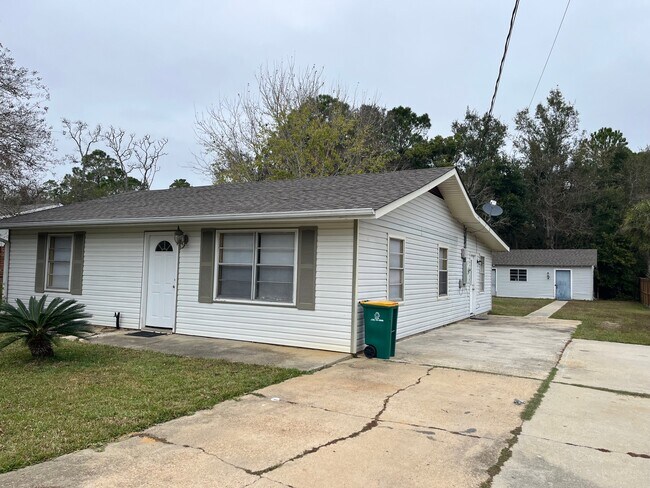 Foto del edificio - 115 Alicia St