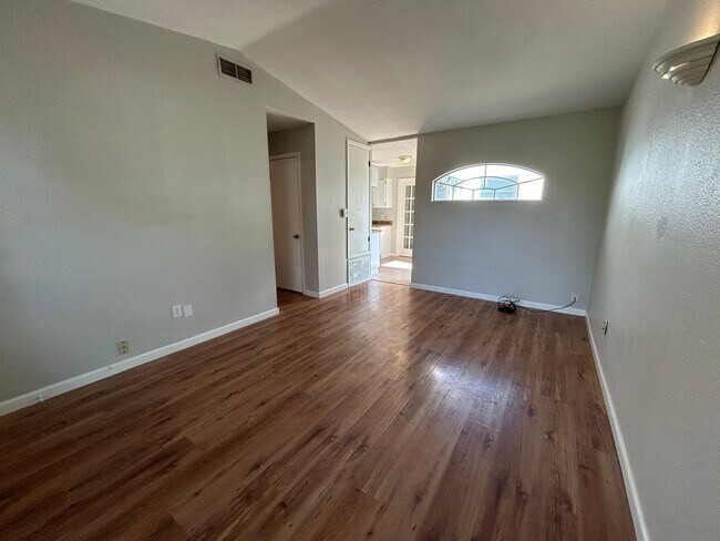 Building Photo - Comfy Bossier 2 Bed