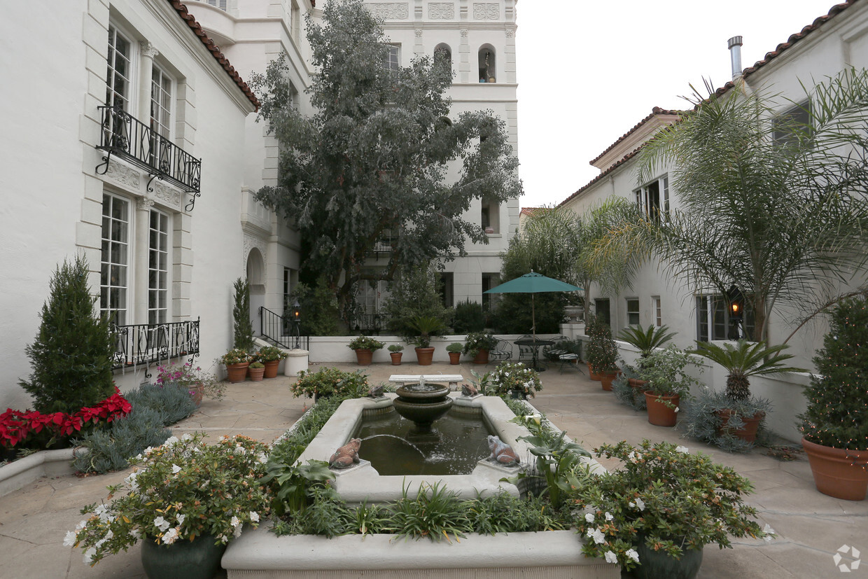 Building Photo - Harper House