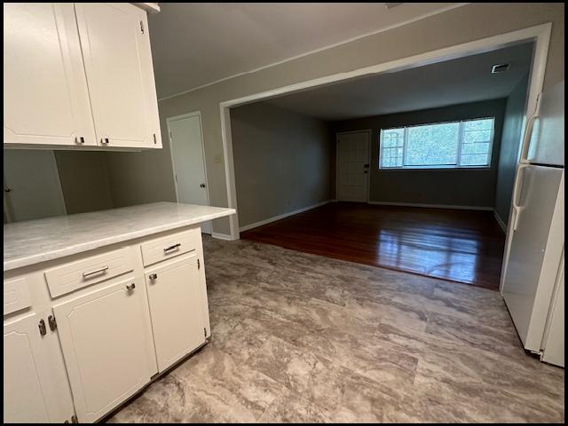 Foto del edificio - 604 Springwood Dr