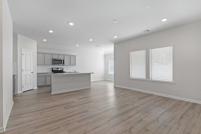 Building Photo - 44034 Covington Ridge Dr