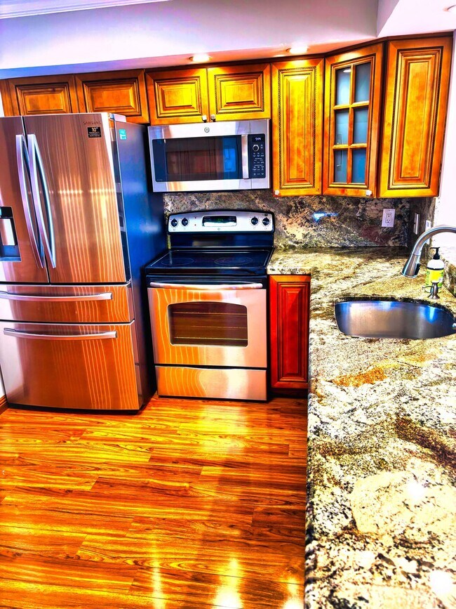 Building Photo - 14623 Bonaire Blvd