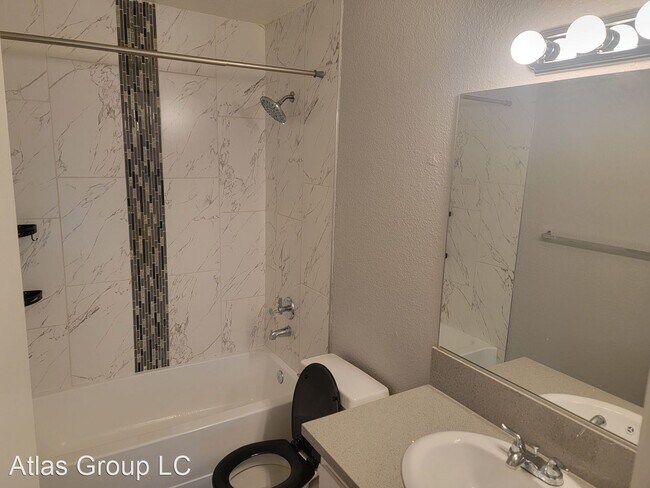 Building Photo - 2 br, 2 bath House - 231 Mission Newport L...