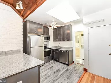Foto del edificio - 1307 22nd St NW