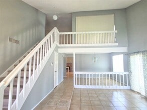 Building Photo - 10526 Chapel Hill Dr