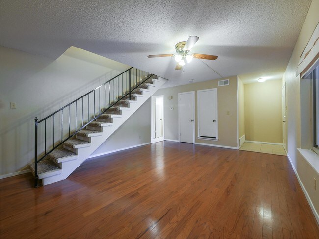 Foto del edificio - 2113 Fleur De Lis Ct