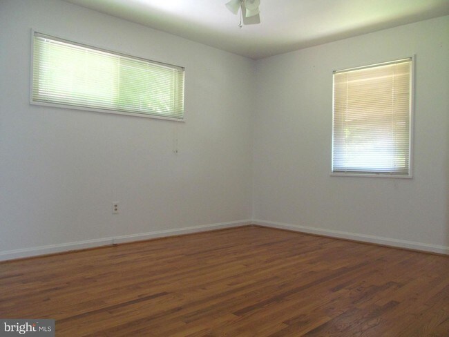 Building Photo - 2451 S Culpeper St