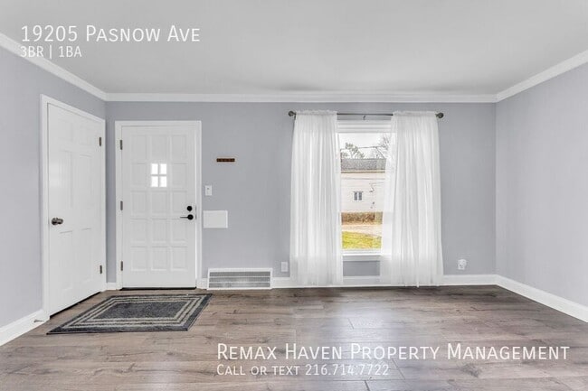 Building Photo - 19205 Pasnow Ave