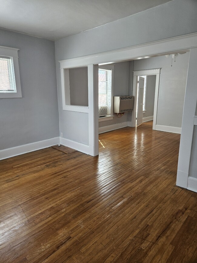 La Selle Apartments - La Selle Apartments