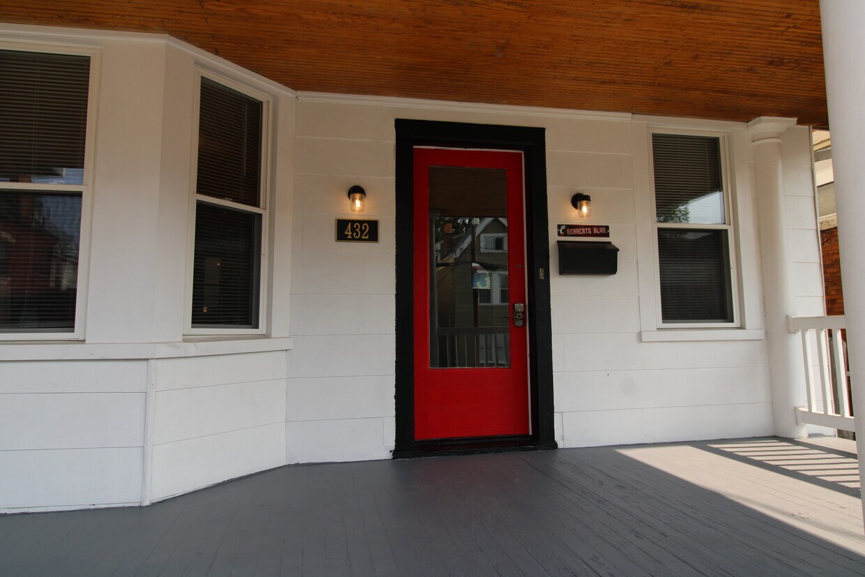 ¡Bienvenido! - 432 Southview Ave