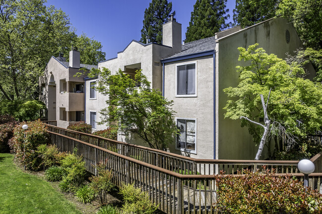 Woodside Creek - Apartments in Citrus Heights, CA | Apartments.com