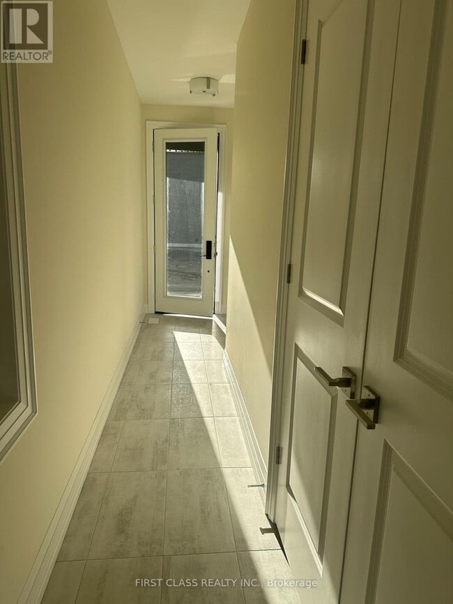 Photo du bâtiment - 410 York Downs Blvd