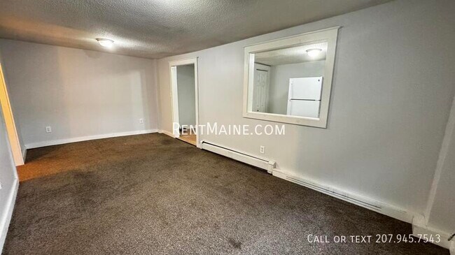 Building Photo - 206 Maine Ave