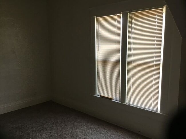 Foto del edificio - 2 Bed/1 Bath Single Family Home in Downtow...
