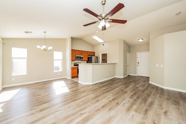 Building Photo - 3008 Silver Canyon Ln