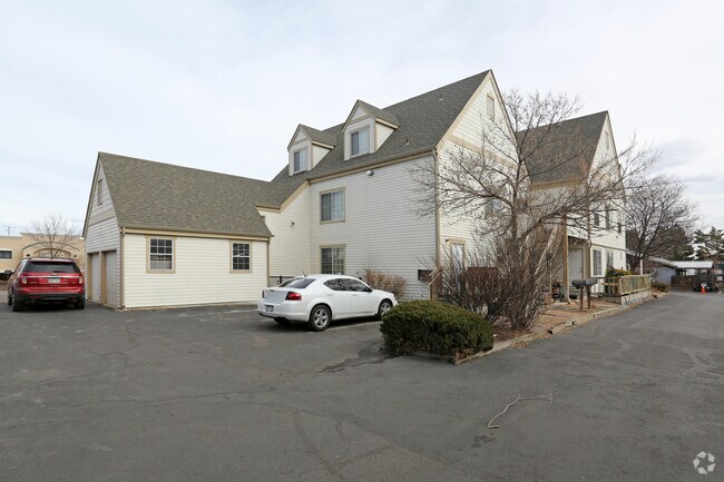 Building Photo - 1419-1425 Riverside Ave